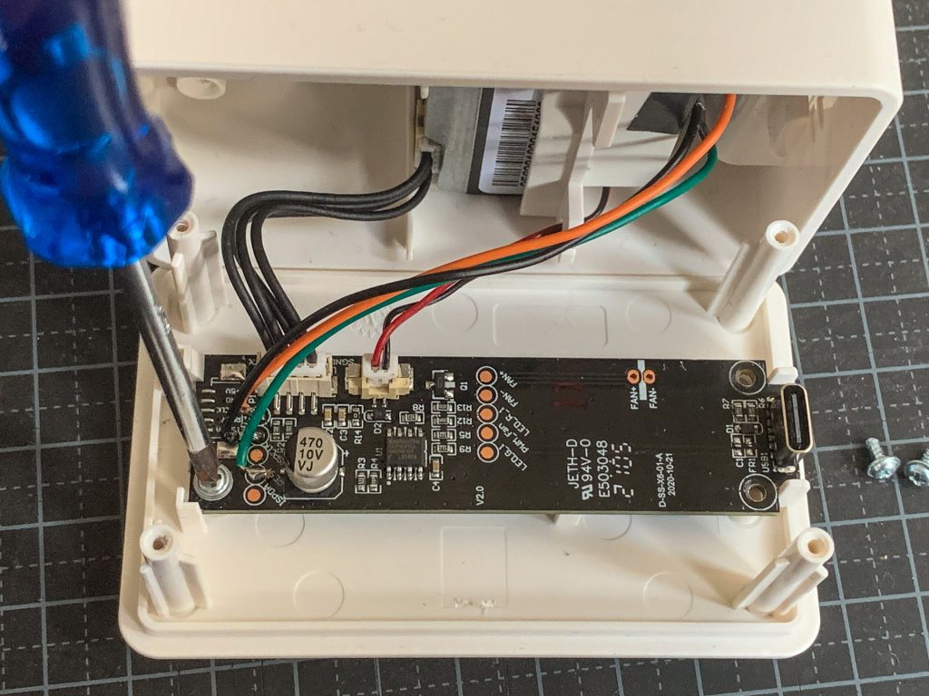 Reattaching the IKEA VINDRIKTNING PCB to the case